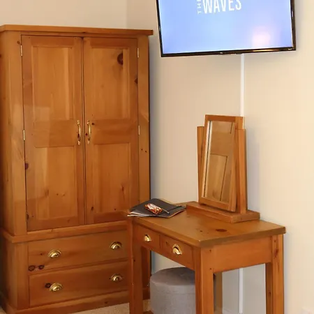 The Waves: Yorkshire Coast Bed & Breakfast