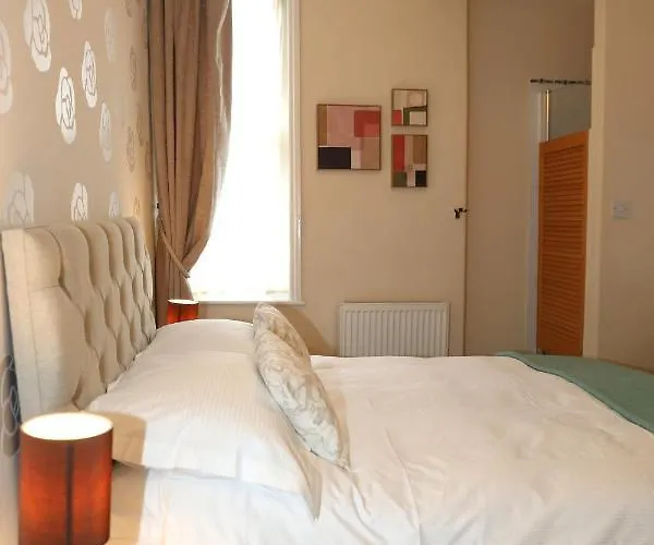 The Waves スカーバラ