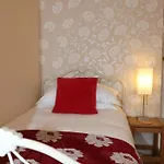 The Waves Bed & Breakfast 4*