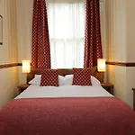 Bed & Breakfast The Waves 4*