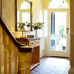 The Waves Bed & Breakfast