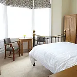 The Waves Bed & Breakfast 4*