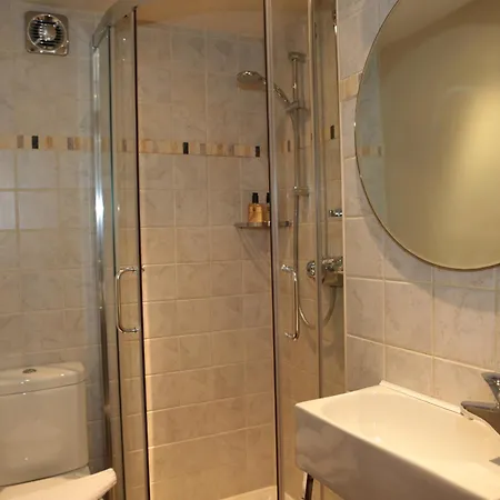 Bed & Breakfast The Waves 4*