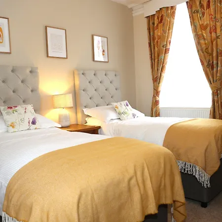 Bed & Breakfast The Waves 4*