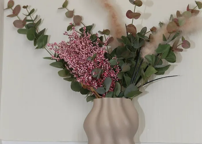 The Waves: Yorkshire Coast Bed & Breakfast Scarborough