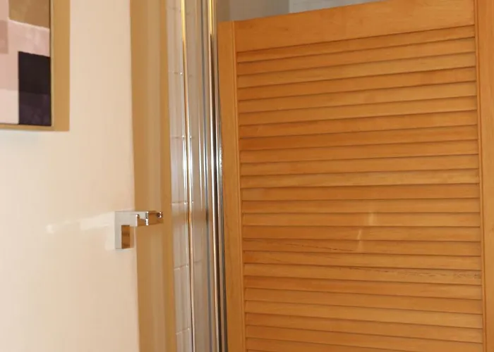 The Waves Bed and breakfast Scarborough