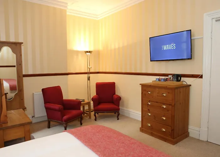 The Waves: Yorkshire Coast 4*