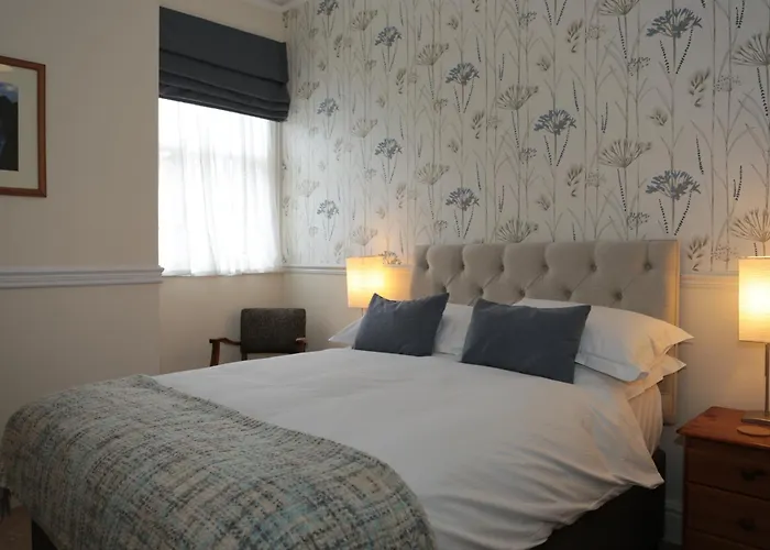 The Waves: Yorkshire Coast Bed & Breakfast 4*