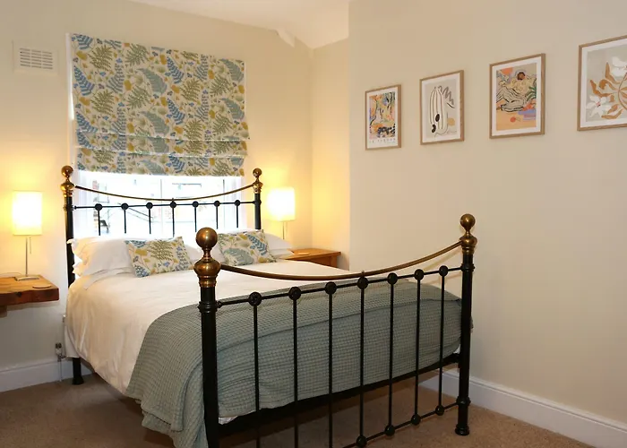 The Waves Bed and breakfast 4*