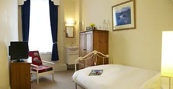 The Waves: Yorkshire Coast Bed & Breakfast Scarborough