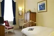 The Waves: Yorkshire Coast Bed & Breakfast Scarborough